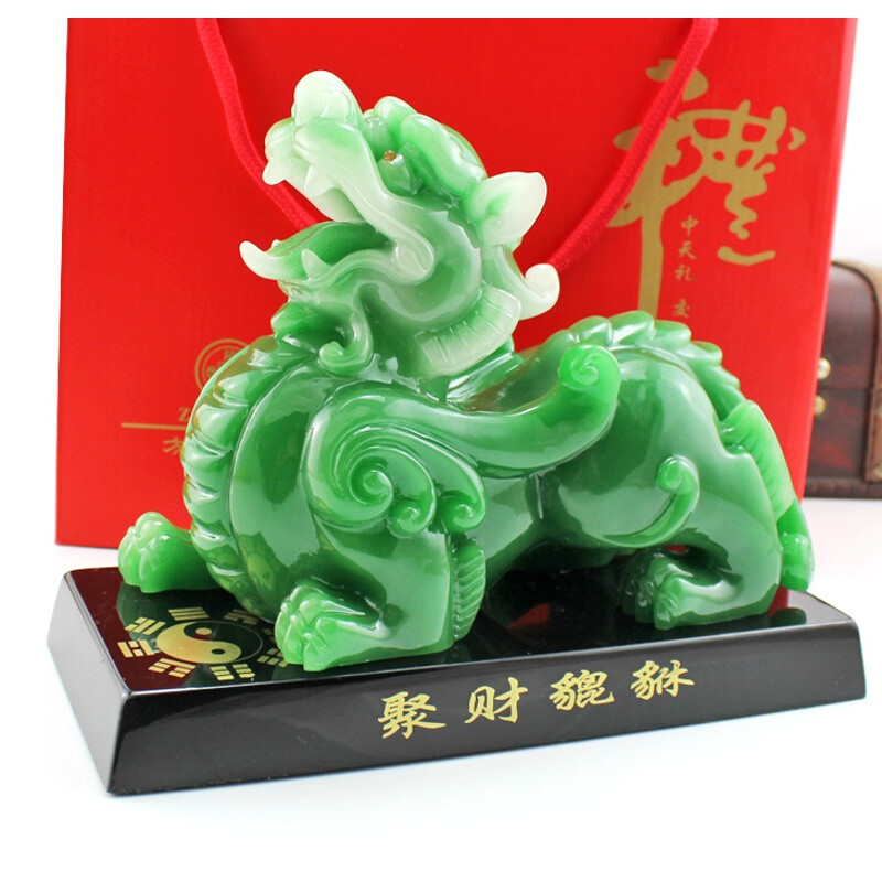 鎮宅納福，招財引貴 仿玉貔貅擺件，家居風水的點睛之筆